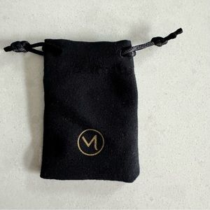Mejuri jewelry pouch 2x3”